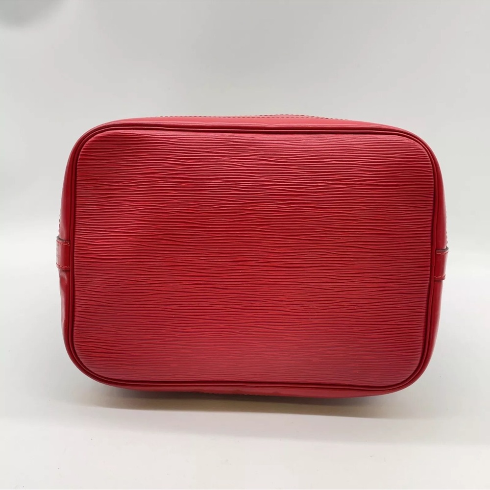 Louis Vuitton Epi Noe Noir Castilian - Picture 11 of 16